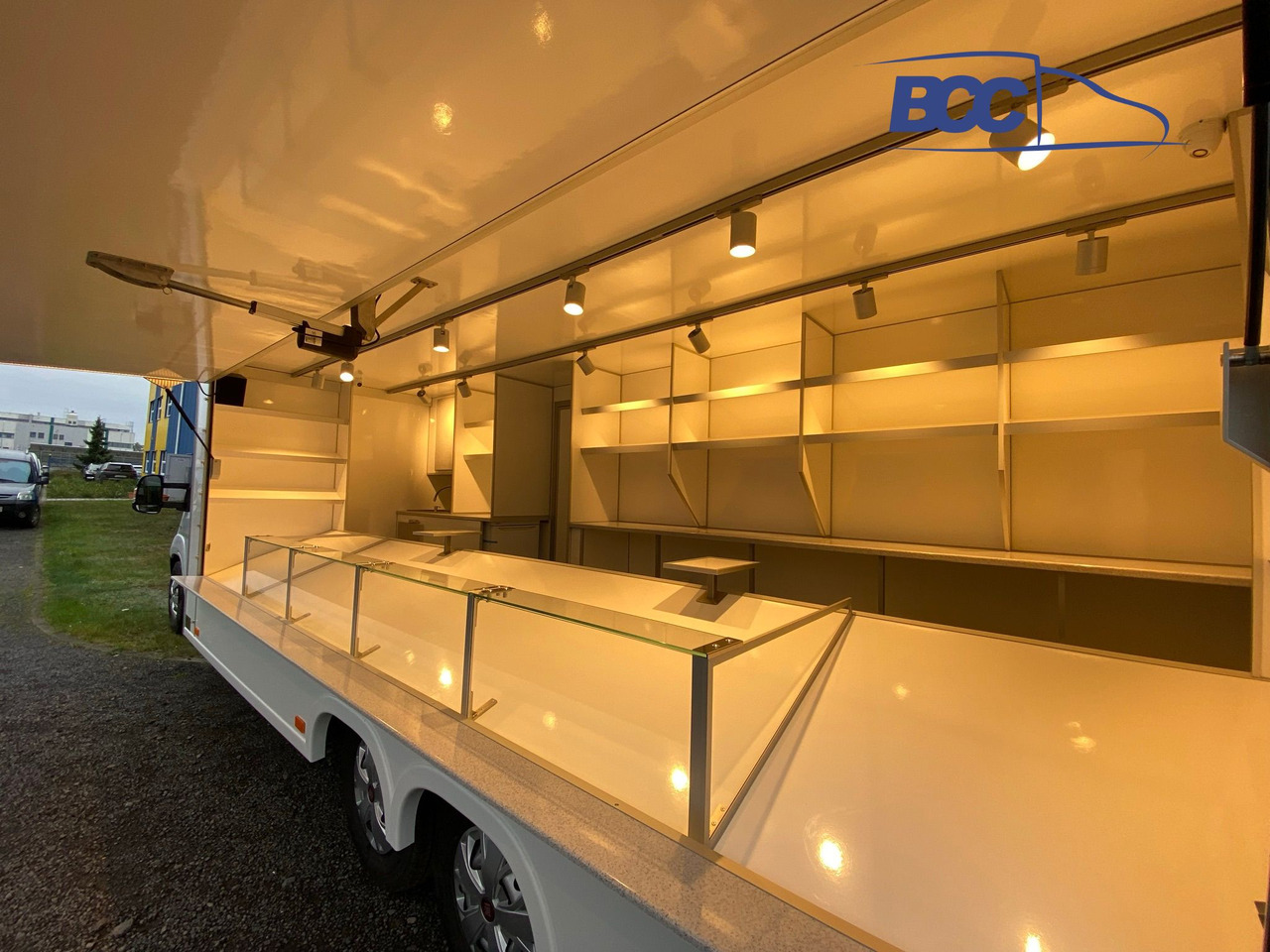 BCC POLSKA - FOOD TRUCK - MOBILNY SKLEP SPOŻYWCZY, AUTO SKLEP SPOŻYWCZY - PEUGEOT BOXER - Αυτοκινούμενη καντίνα: φωτογραφία 2 BCC POLSKA - FOOD TRUCK - MOBILNY SKLEP SPOŻYWCZY, AUTO SKLEP SPOŻYWCZY - PEUGEOT BOXER - Αυτοκινούμενη καντίνα: φωτογραφία 2
