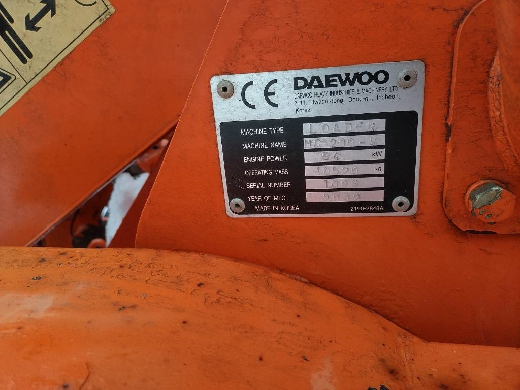 Ελαστιχοφόρος φορτωτής Daewoo 200-V Mega: φωτογραφία 8