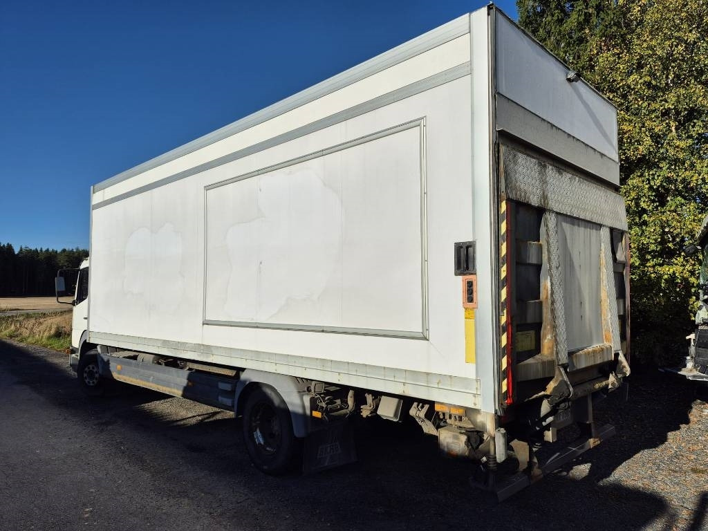 Mercedes-Benz Atego 1223 umpikori+pl nostin - Φορτηγό κόφα: φωτογραφία 4 Mercedes-Benz Atego 1223 umpikori+pl nostin - Φορτηγό κόφα: φωτογραφία 4