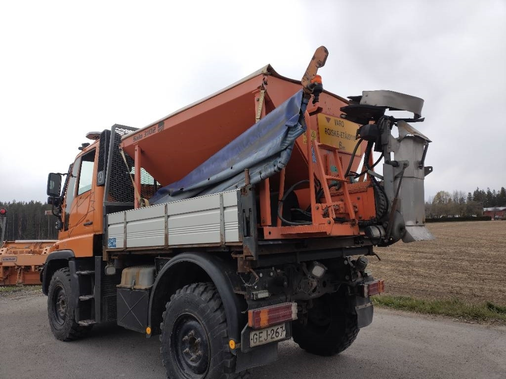 Mercedes-Benz Unimog ,hiekoitin,aura,kippilava - Εκχιονιστικό μηχάνημα: φωτογραφία 4 Mercedes-Benz Unimog ,hiekoitin,aura,kippilava - Εκχιονιστικό μηχάνημα: φωτογραφία 4
