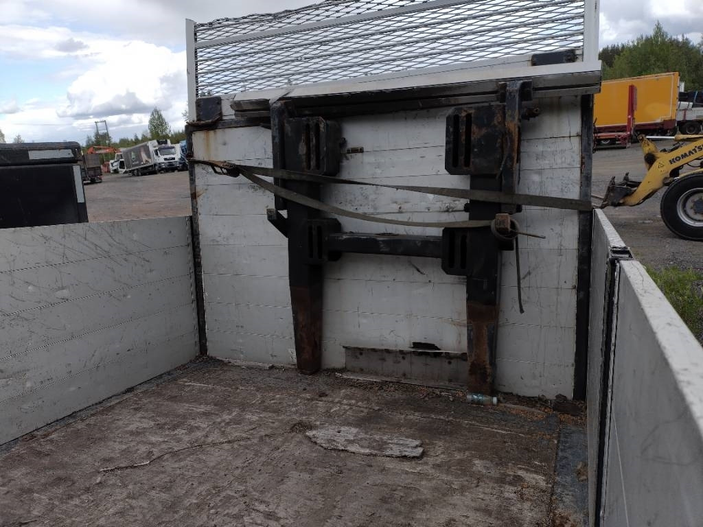 Rahtilava 6,40m nosturitupet+teline - Ανοιχτό αμάξωμα: φωτογραφία 4 Rahtilava 6,40m nosturitupet+teline - Ανοιχτό αμάξωμα: φωτογραφία 4