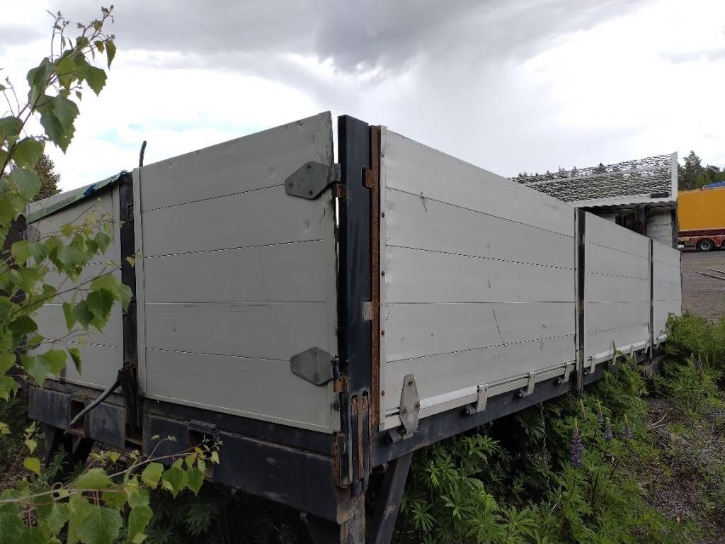 Rahtilava 6,40m nosturitupet+teline - Ανοιχτό αμάξωμα: φωτογραφία 1 Rahtilava 6,40m nosturitupet+teline - Ανοιχτό αμάξωμα: φωτογραφία 1