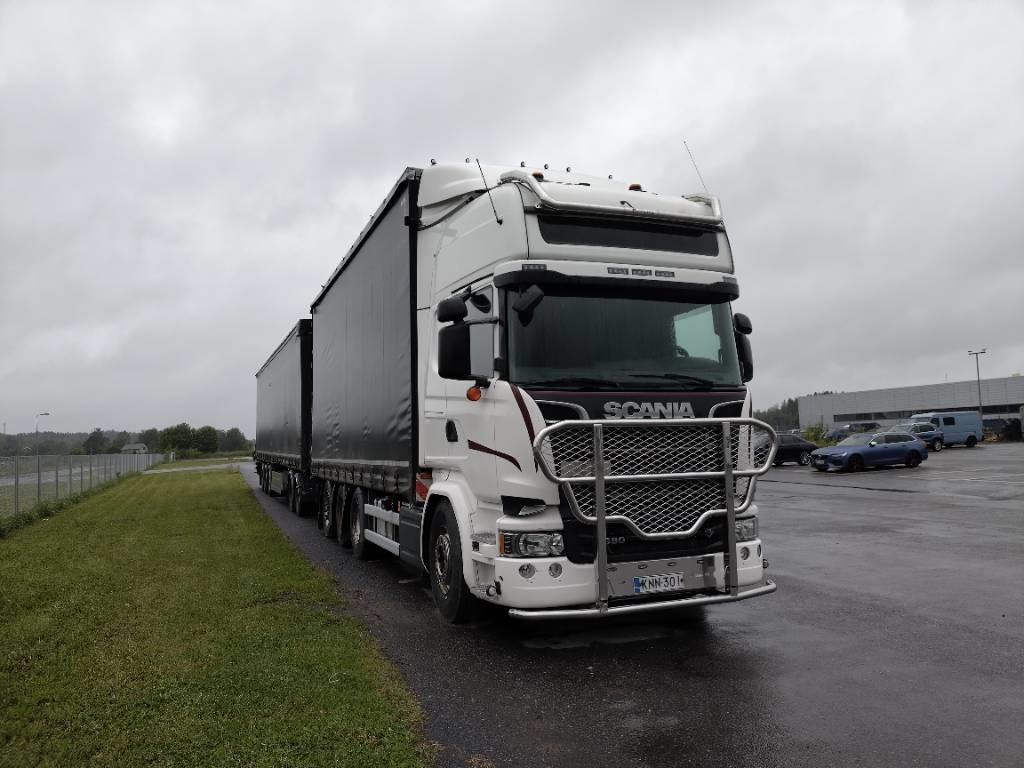 Scania R580 8x4 kapellilava+Dolly+kärry 76tn juna - Φορτηγό μουσαμάς: φωτογραφία 3 Scania R580 8x4 kapellilava+Dolly+kärry 76tn juna - Φορτηγό μουσαμάς: φωτογραφία 3