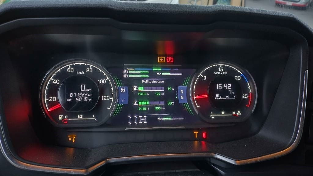 Scania XT650 8x4 puuvarustus,rautajouset  - Φορτηγό ξυλείας: φωτογραφία 5 Scania XT650 8x4 puuvarustus,rautajouset  - Φορτηγό ξυλείας: φωτογραφία 5