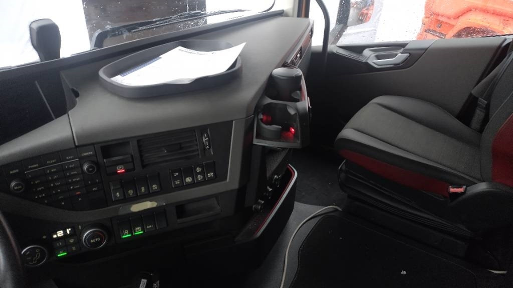 Τράκτορας Volvo FH13 6x2 täysilmaveturi: φωτογραφία 11