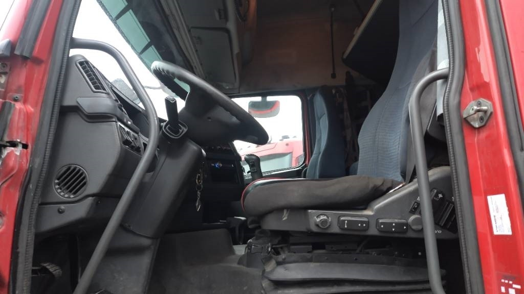 Volvo FH480 6x2 takateli veturi, hydrauliikka,manuaali - Τράκτορας: φωτογραφία 5 Volvo FH480 6x2 takateli veturi, hydrauliikka,manuaali - Τράκτορας: φωτογραφία 5