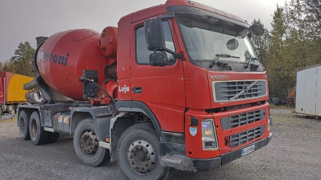 Volvo FM9 8x4 full steel,manual, mixer  - Φορτηγό βυτιοφόρο: φωτογραφία 2 Volvo FM9 8x4 full steel,manual, mixer  - Φορτηγό βυτιοφόρο: φωτογραφία 2