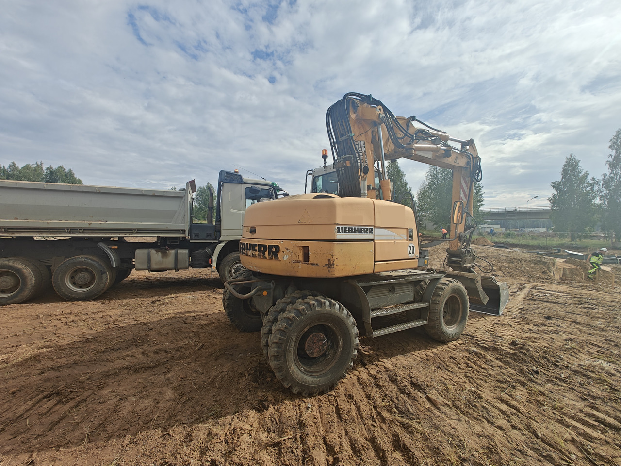 LIEBHERR A312 - Τροχοφόρος εκσκαφέας: φωτογραφία 4 LIEBHERR A312 - Τροχοφόρος εκσκαφέας: φωτογραφία 4