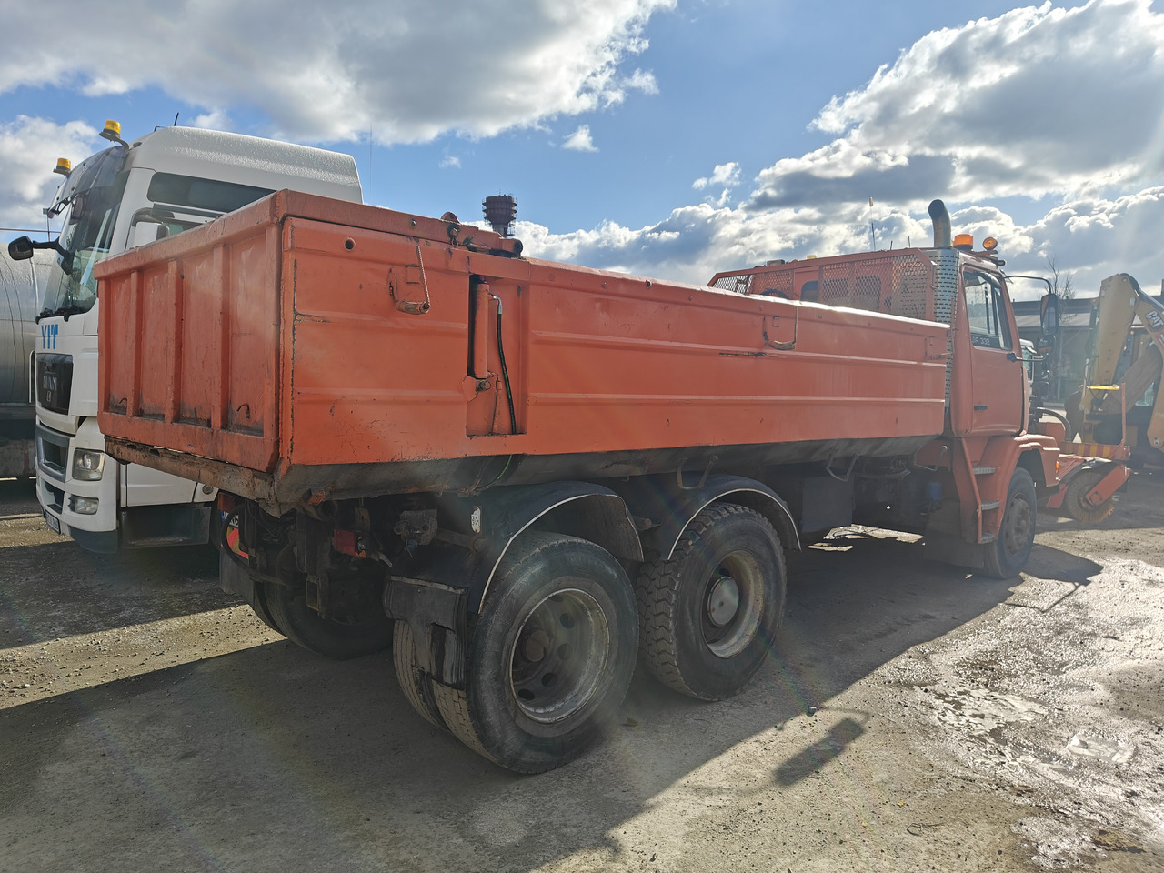 SISU SR 332 - Φορτηγό ανατρεπόμενο: φωτογραφία 4 SISU SR 332 - Φορτηγό ανατρεπόμενο: φωτογραφία 4