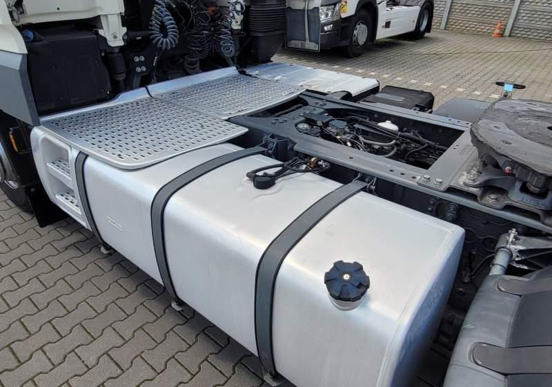 DAF XF510 SPACE CAB / SPROWADZONY / MANUAL / RETARDER - Τράκτορας: φωτογραφία 3 DAF XF510 SPACE CAB / SPROWADZONY / MANUAL / RETARDER - Τράκτορας: φωτογραφία 3