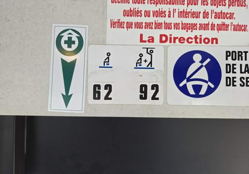 Irisbus AXER / SPROWADZONY/ 62 MIEJSCA + 30 STOJĄCYCH - Προαστιακό λεωφορείο: φωτογραφία 2 Irisbus AXER / SPROWADZONY/ 62 MIEJSCA + 30 STOJĄCYCH - Προαστιακό λεωφορείο: φωτογραφία 2