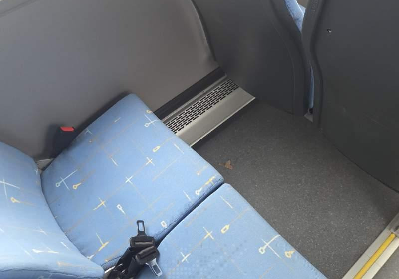 Irisbus WING 2 / INDCAR / SPROWADZONY/ 34 MIEJSCA / EEV - Προαστιακό λεωφορείο: φωτογραφία 4 Irisbus WING 2 / INDCAR / SPROWADZONY/ 34 MIEJSCA / EEV - Προαστιακό λεωφορείο: φωτογραφία 4