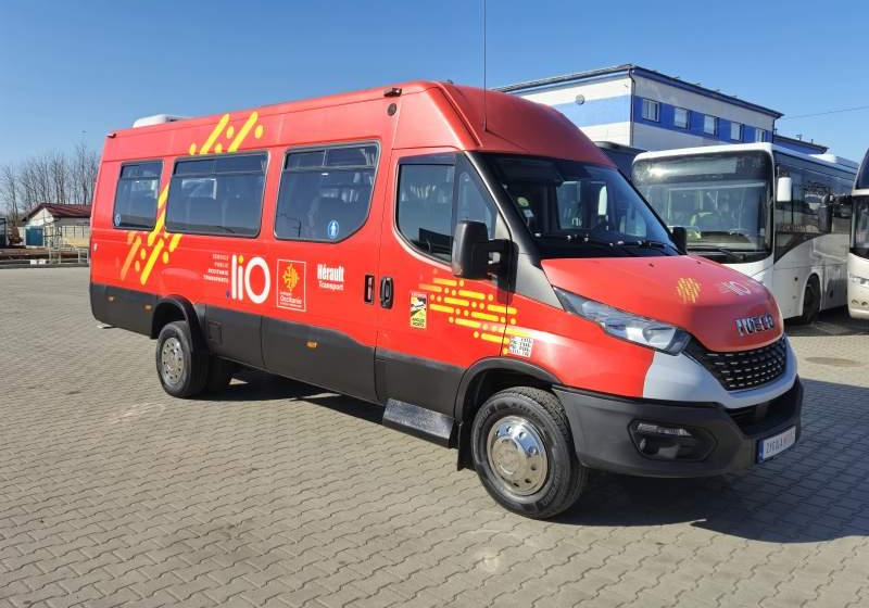 Iveco DAILY 65C18/SPROWADZONE/23 MIEJSCA/KLIM/WINDA - Μικρό λεωφορείο, Επιβατικό βαν: φωτογραφία 2 Iveco DAILY 65C18/SPROWADZONE/23 MIEJSCA/KLIM/WINDA - Μικρό λεωφορείο, Επιβατικό βαν: φωτογραφία 2