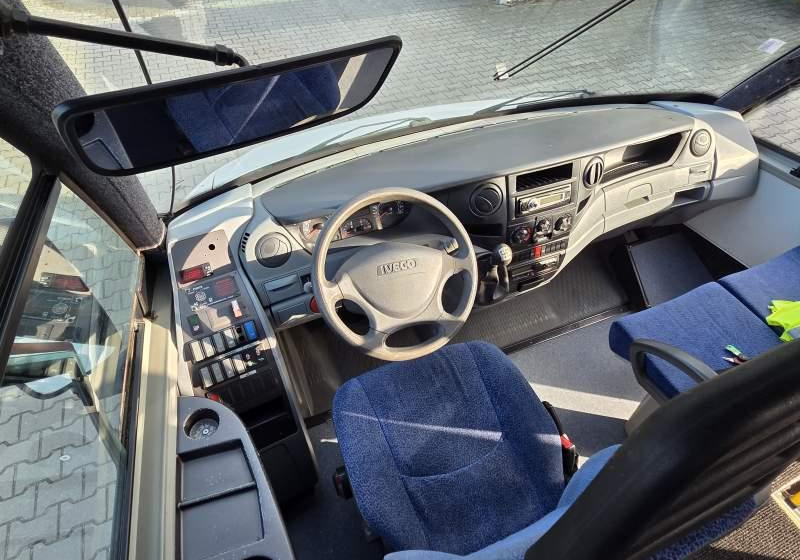 Μικρό λεωφορείο, Επιβατικό βαν Iveco WING2 / SPROWADZONE / 34 MIEJSCA/ MANUAL: φωτογραφία 28