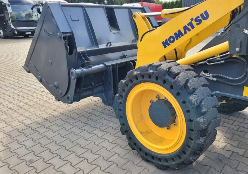 Komatsu WA1 100M / SPROWADZONA Z FRANCJI/ 6 300 MTH - Ελαστιχοφόρος φορτωτής: φωτογραφία 4 Komatsu WA1 100M / SPROWADZONA Z FRANCJI/ 6 300 MTH - Ελαστιχοφόρος φορτωτής: φωτογραφία 4