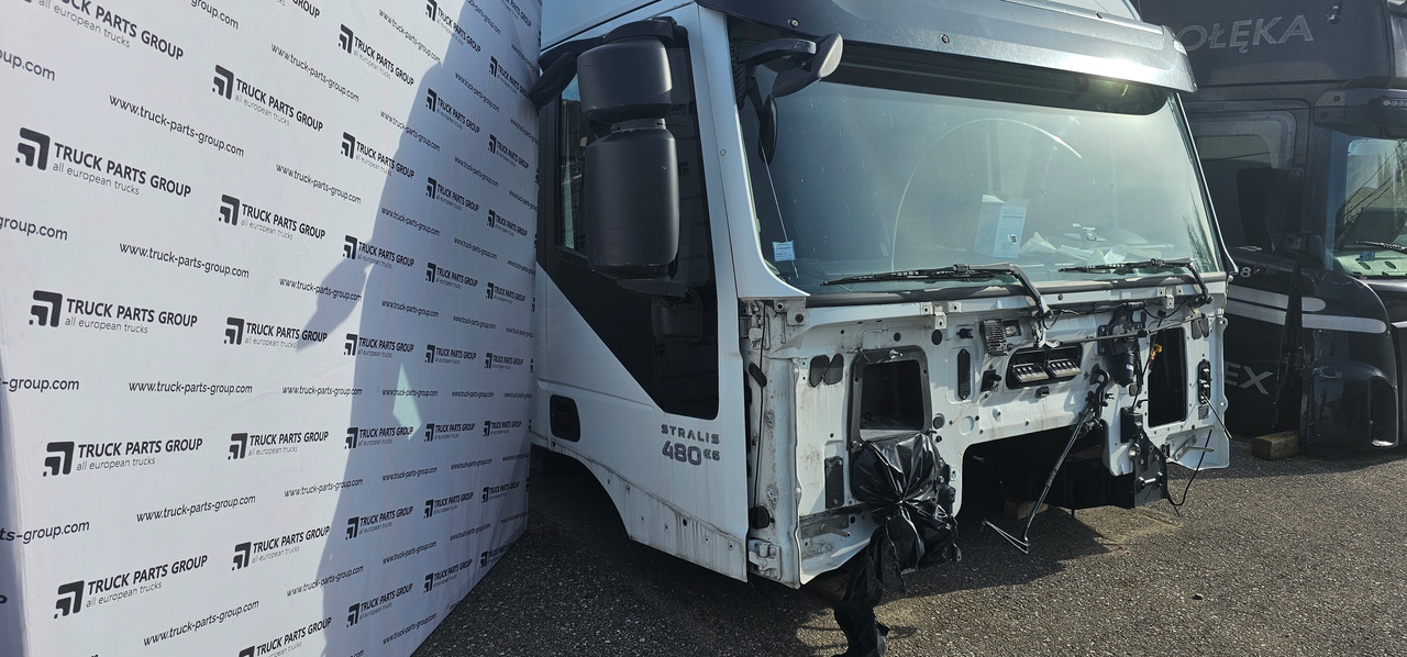 IVECO IVECO STRALIS EURO6 HI-WAY cab, cabin 5801758713, 504087022 - Ανταλλακτικό για Φορτηγό: φωτογραφία 2 IVECO IVECO STRALIS EURO6 HI-WAY cab, cabin 5801758713, 504087022 - Ανταλλακτικό για Φορτηγό: φωτογραφία 2