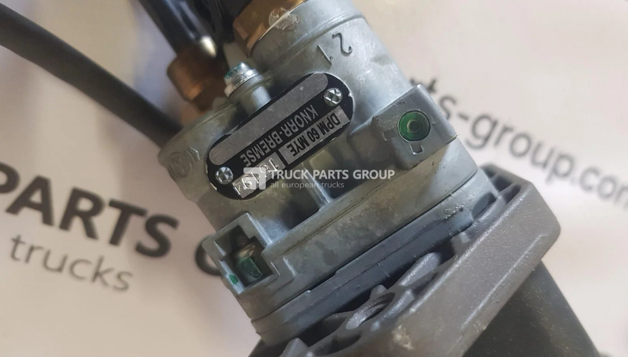 IVECO IVECO STRALIS EURO6 hand brake valve 15194, 7420532931, 7421051046, 20532931, 21051046, 2.62019, 6.15051, 35419, 35271, 06.020.4007.051, 095.291, 095/95, 11660, 1226728, 1362-2919010, 143.220-00A, 2.6 - Εξαρτήματα φρένων για Φορτηγό: φωτογραφία 2 IVECO IVECO STRALIS EURO6 hand brake valve 15194, 7420532931, 7421051046, 20532931, 21051046, 2.62019, 6.15051, 35419, 35271, 06.020.4007.051, 095.291, 095/95, 11660, 1226728, 1362-2919010, 143.220-00A, 2.6 - Εξαρτήματα φρένων για Φορτηγό: φωτογραφία 2
