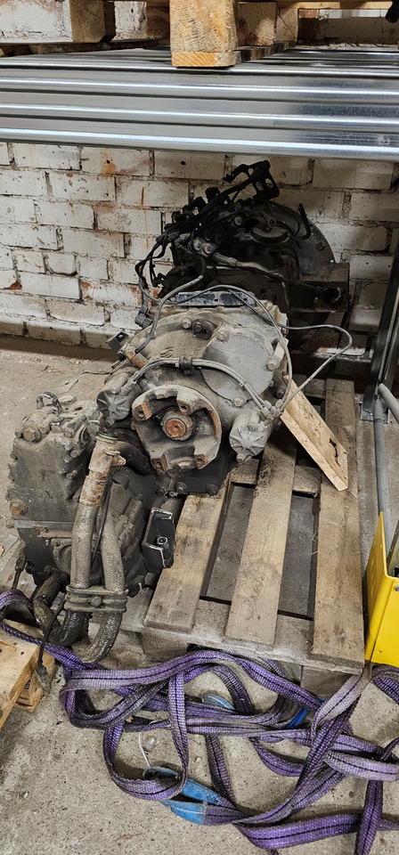 SCANIA SCANIA R, P series EURO3, EURO4 gearbox GRS900R + retarder 5111360, 1895893, 571747, 1426449, 584079, 1516707, 2002705, 1307097, 1392600, 1422861, 1921466, 1303844, 812416, 1338874, 1414632, 812418, 8 - Κιβώτιο ταχυτήτων για Φορτηγό: φωτογραφία 1 SCANIA SCANIA R, P series EURO3, EURO4 gearbox GRS900R + retarder 5111360, 1895893, 571747, 1426449, 584079, 1516707, 2002705, 1307097, 1392600, 1422861, 1921466, 1303844, 812416, 1338874, 1414632, 812418, 8 - Κιβώτιο ταχυτήτων για Φορτηγό: φωτογραφία 1