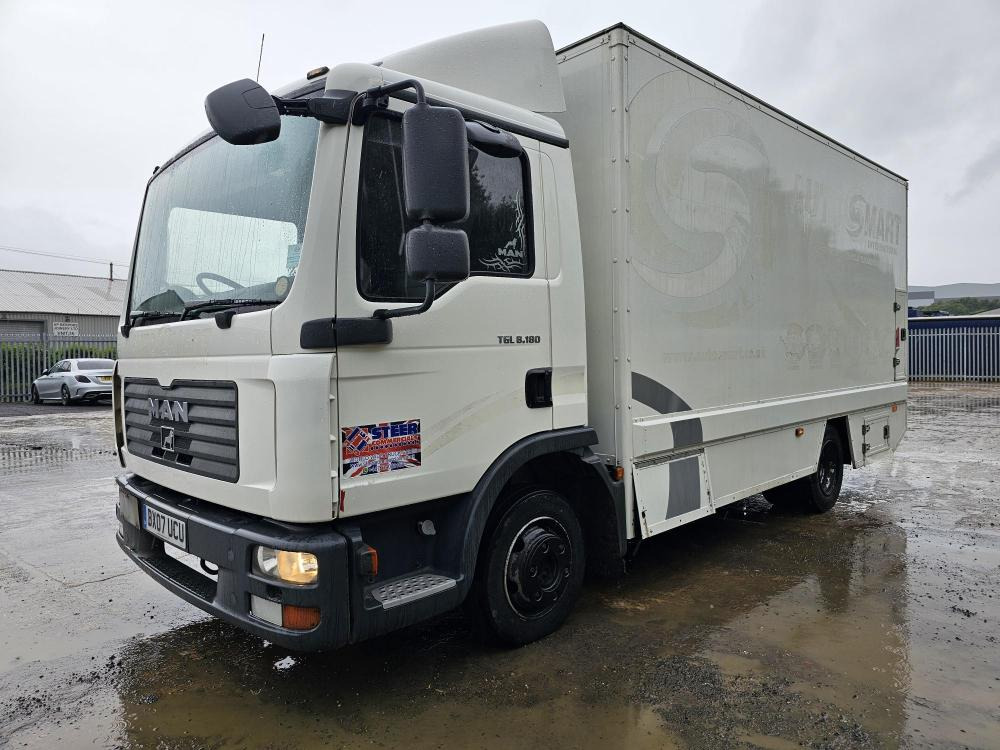 Man tgl Tgl8180 - Φορτηγό κόφα: φωτογραφία 1 Man tgl Tgl8180 - Φορτηγό κόφα: φωτογραφία 1