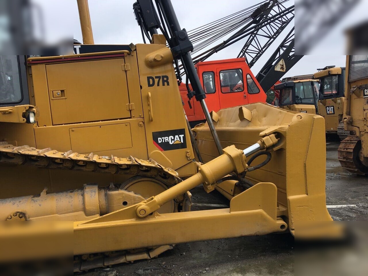 CATERPILLAR D7R - Μπουλντόζα: φωτογραφία 5 CATERPILLAR D7R - Μπουλντόζα: φωτογραφία 5