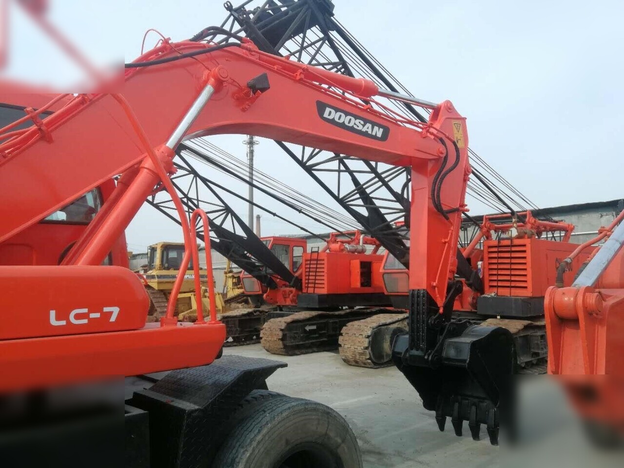 DOOSAN DH150W-7 - Τροχοφόρος εκσκαφέας: φωτογραφία 2 DOOSAN DH150W-7 - Τροχοφόρος εκσκαφέας: φωτογραφία 2
