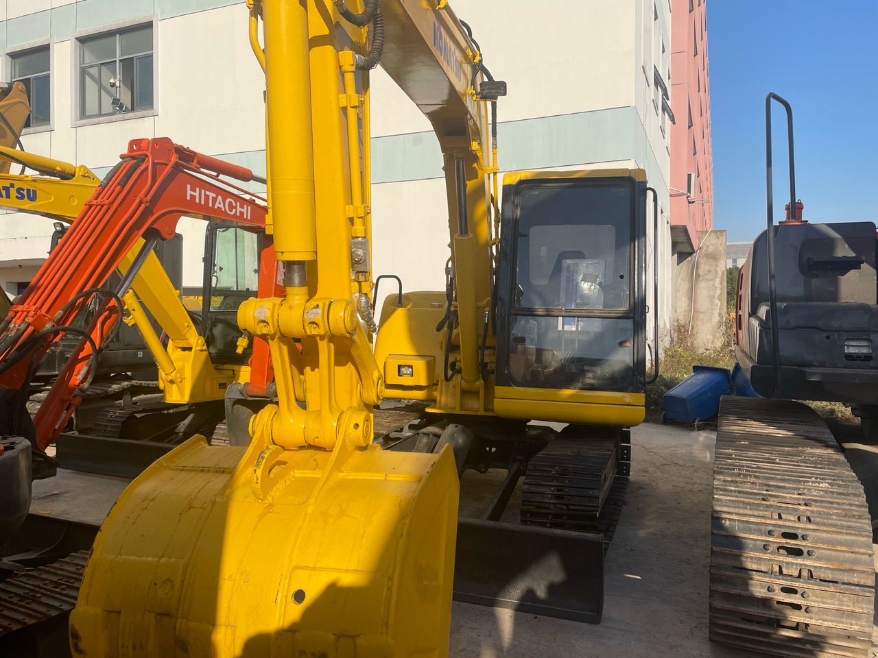 KOMATSU PC 60 - Ερπυστριοφόρος εκσκαφέας: φωτογραφία 1 KOMATSU PC 60 - Ερπυστριοφόρος εκσκαφέας: φωτογραφία 1