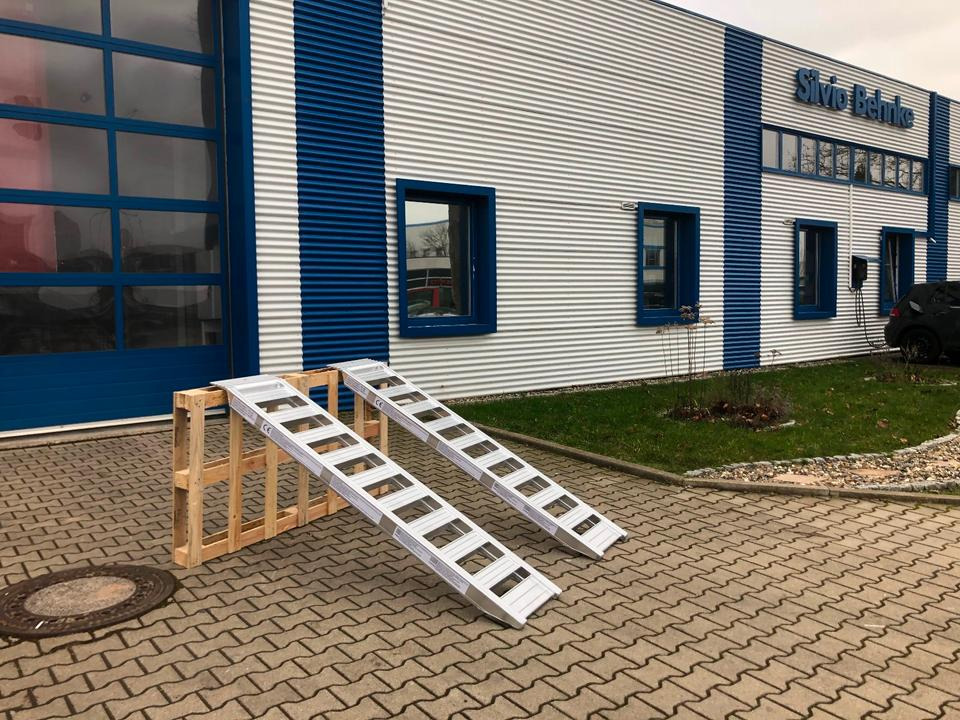Alurampen Satz 2m 2000KG Minibagger Minilader Quad Auffahrrampe *INKL.19% MWST* - Ράμπα φόρτωσης: φωτογραφία 2 Alurampen Satz 2m 2000KG Minibagger Minilader Quad Auffahrrampe *INKL.19% MWST* - Ράμπα φόρτωσης: φωτογραφία 2