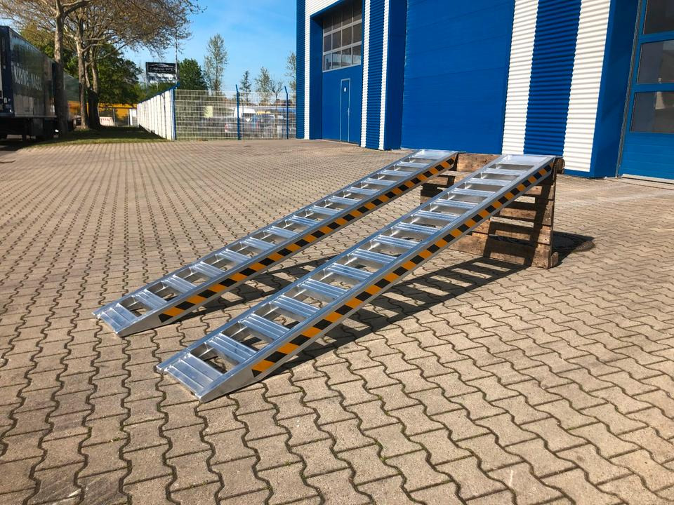 Alurampen Satz 3m 3000KG Minibagger Minilader Quad Auffahrrampe *INKL.19% MWST* - Ράμπα φόρτωσης: φωτογραφία 1 Alurampen Satz 3m 3000KG Minibagger Minilader Quad Auffahrrampe *INKL.19% MWST* - Ράμπα φόρτωσης: φωτογραφία 1