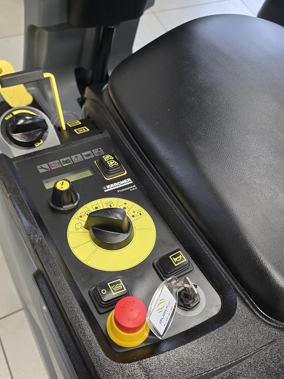 Μηχάνημα πλύσης-στέγνωσης KÄRCHER B 90 + R75 266 working hours: φωτογραφία 10 Μηχάνημα πλύσης-στέγνωσης KÄRCHER B 90 + R75 266 working hours: φωτογραφία 10