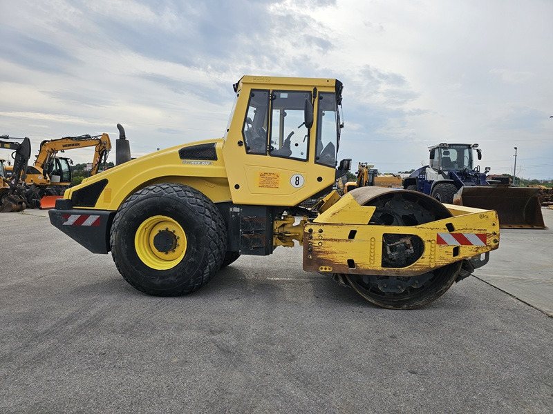 BOMAG BW213DH-4 BVC - Οδοστρωτήρες: φωτογραφία 4 BOMAG BW213DH-4 BVC - Οδοστρωτήρες: φωτογραφία 4