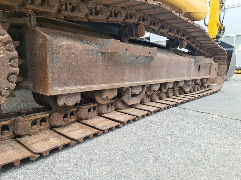 Ερπυστριοφόρος εκσκαφέας Komatsu PC240NLC-11: φωτογραφία 18