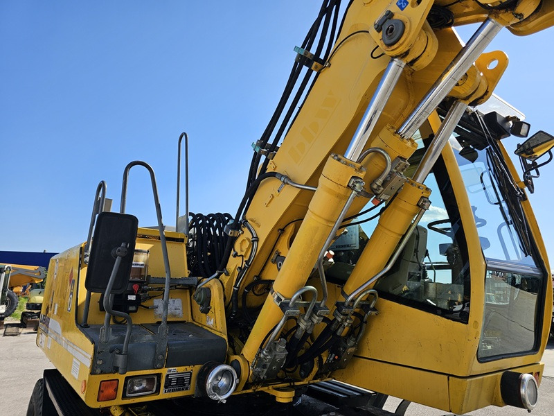 Τροχοφόρος εκσκαφέας LIEBHERR A900C ZW: φωτογραφία 7 Τροχοφόρος εκσκαφέας LIEBHERR A900C ZW: φωτογραφία 7