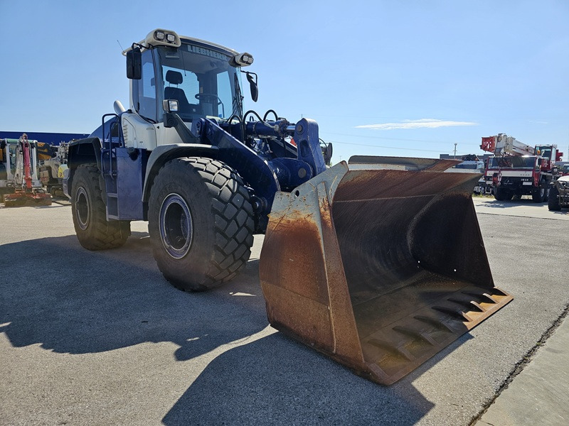 LIEBHERR L556 - Ελαστιχοφόρος φορτωτής: φωτογραφία 5 LIEBHERR L556 - Ελαστιχοφόρος φορτωτής: φωτογραφία 5