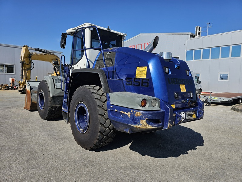 LIEBHERR L556 - Ελαστιχοφόρος φορτωτής: φωτογραφία 2 LIEBHERR L556 - Ελαστιχοφόρος φορτωτής: φωτογραφία 2
