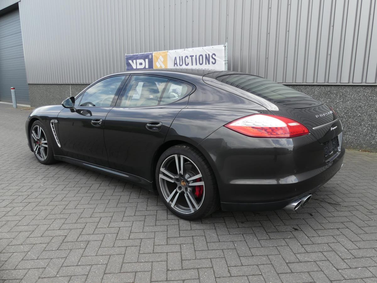 Porsche Panamera, Platina Edition - Λιμουζίνα/ Sedan: φωτογραφία 4 Porsche Panamera, Platina Edition - Λιμουζίνα/ Sedan: φωτογραφία 4