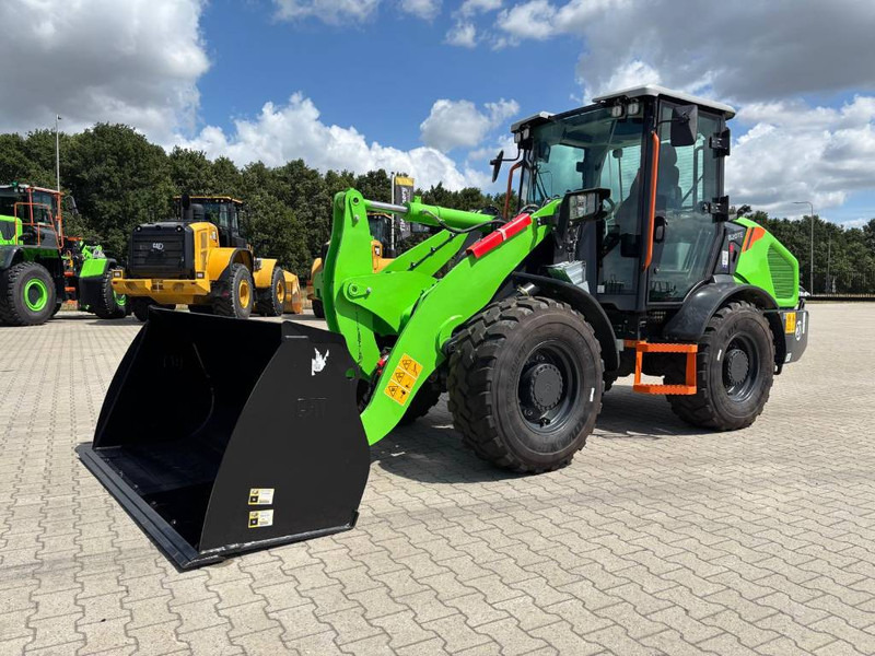 LIUGONG 820 TE Electric - Ελαστιχοφόρος φορτωτής: φωτογραφία 1 LIUGONG 820 TE Electric - Ελαστιχοφόρος φορτωτής: φωτογραφία 1