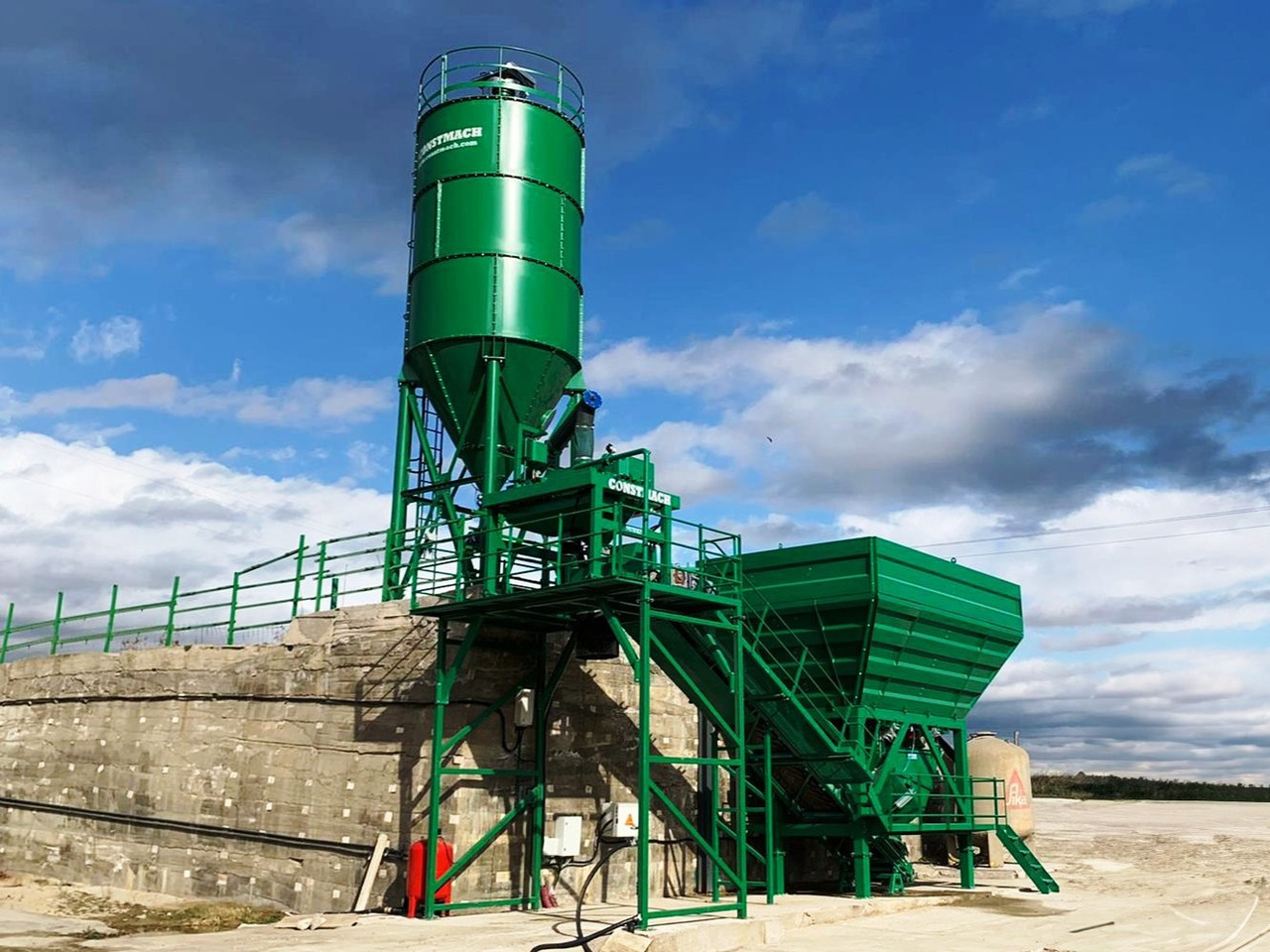 Constmach 60 m³/h Dry Type Concrete Batching Plant - Εργοστάσιο σκυροδέματος: φωτογραφία 2 Constmach 60 m³/h Dry Type Concrete Batching Plant - Εργοστάσιο σκυροδέματος: φωτογραφία 2