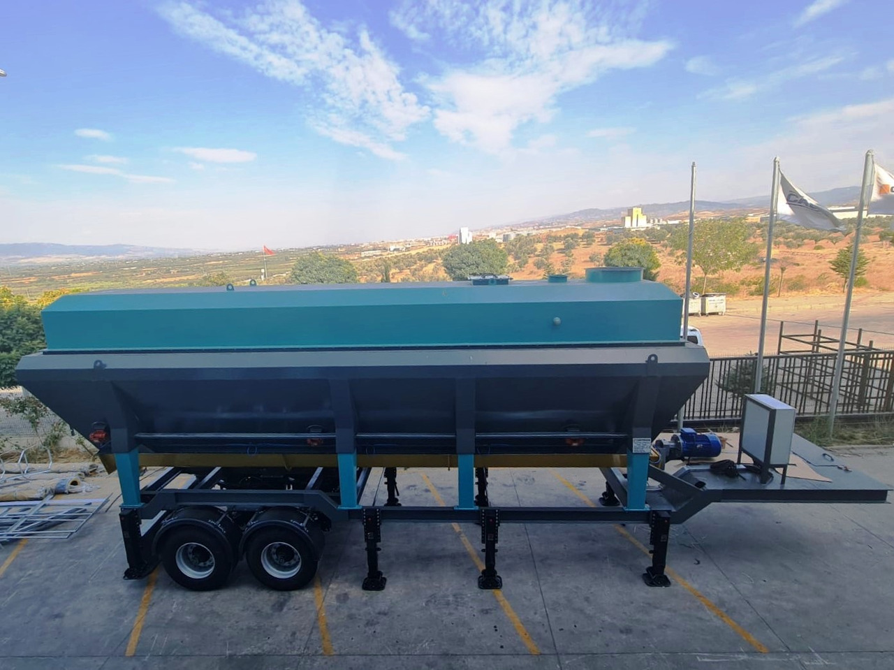 Constmach Silo à Ciment Mobile (Silo à Ciment Horizontal) - Σιλό τσιμέντου: φωτογραφία 3 Constmach Silo à Ciment Mobile (Silo à Ciment Horizontal) - Σιλό τσιμέντου: φωτογραφία 3