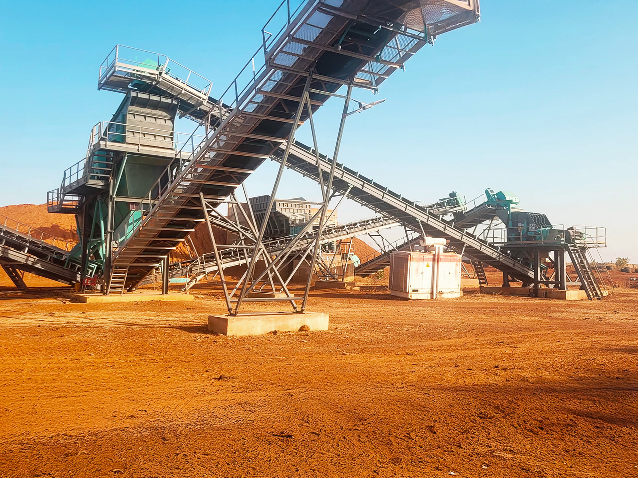 Constmach Stationary Stone Crushing and Screening Plant 50 to 1,000 TPH - Μηχάνημα Θραύσης: φωτογραφία 3 Constmach Stationary Stone Crushing and Screening Plant 50 to 1,000 TPH - Μηχάνημα Θραύσης: φωτογραφία 3