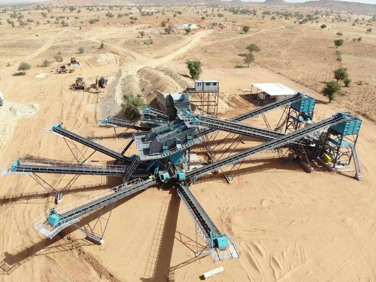 Constmach Stationary Stone Crushing and Screening Plant 50 to 1,000 TPH - Μηχάνημα Θραύσης: φωτογραφία 5 Constmach Stationary Stone Crushing and Screening Plant 50 to 1,000 TPH - Μηχάνημα Θραύσης: φωτογραφία 5