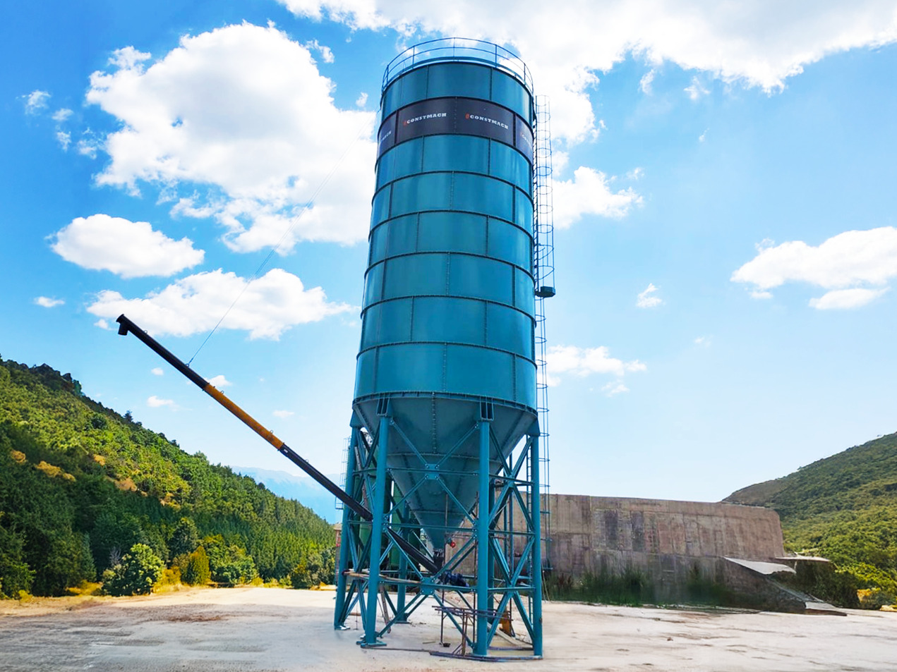 Constmach Zement Silo mit 500 Tonnen Kapazität - Σιλό τσιμέντου: φωτογραφία 1 Constmach Zement Silo mit 500 Tonnen Kapazität - Σιλό τσιμέντου: φωτογραφία 1