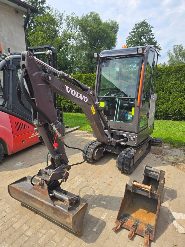 VOLVO EC 18 E - Μίνι εκσκαφέας: φωτογραφία 1 VOLVO EC 18 E - Μίνι εκσκαφέας: φωτογραφία 1