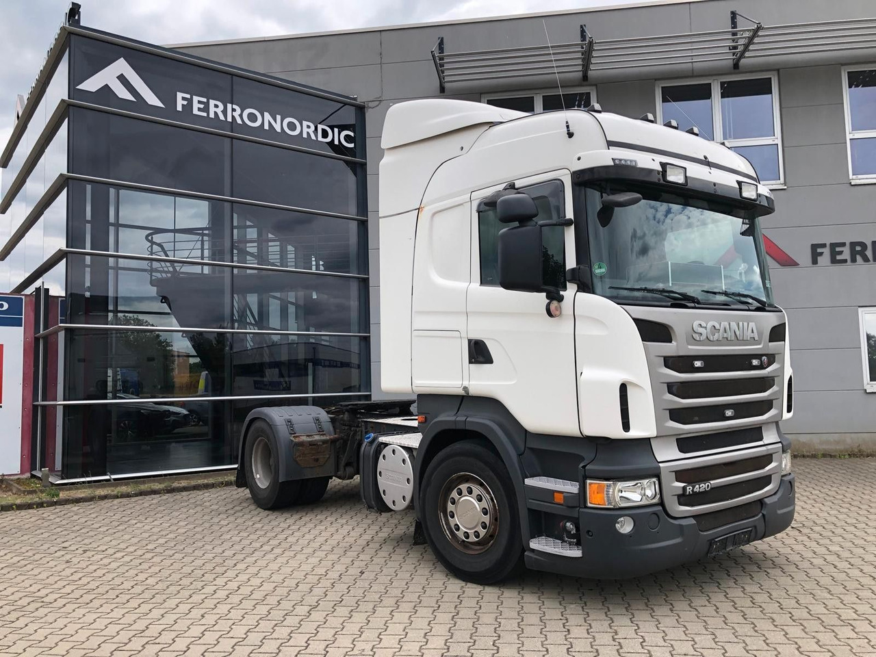 Scania R420 PTO*Automatik mit Kupplungspedale - Τράκτορας: φωτογραφία 1 Scania R420 PTO*Automatik mit Kupplungspedale - Τράκτορας: φωτογραφία 1