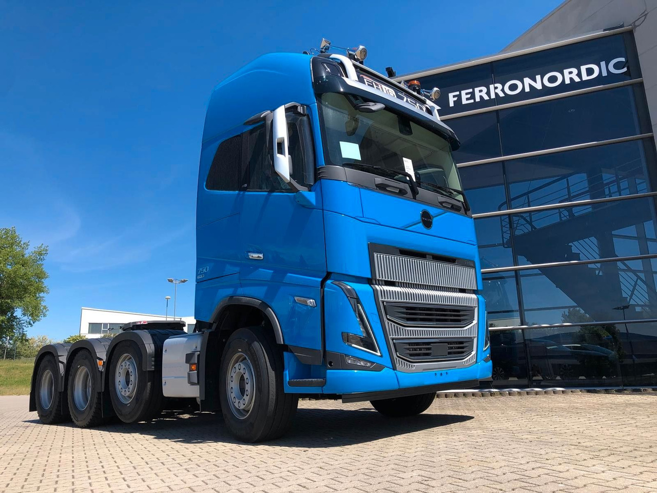 Volvo FH16 750 XL 8x4 Tridem*100T*Kriechgänge*Retarder Volvo FH16 750 XL 8x4 Tridem*100T*Kriechgänge*Retarder - Τράκτορας: φωτογραφία 1 Volvo FH16 750 XL 8x4 Tridem*100T*Kriechgänge*Retarder Volvo FH16 750 XL 8x4 Tridem*100T*Kriechgänge*Retarder - Τράκτορας: φωτογραφία 1