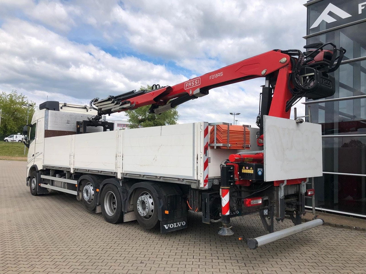Volvo FH460 8x2 TRIDEM VLA&NLA gelenkt*FASSI F215AS.24 - Φορτηγό με γερανό: φωτογραφία 5 Volvo FH460 8x2 TRIDEM VLA&NLA gelenkt*FASSI F215AS.24 - Φορτηγό με γερανό: φωτογραφία 5