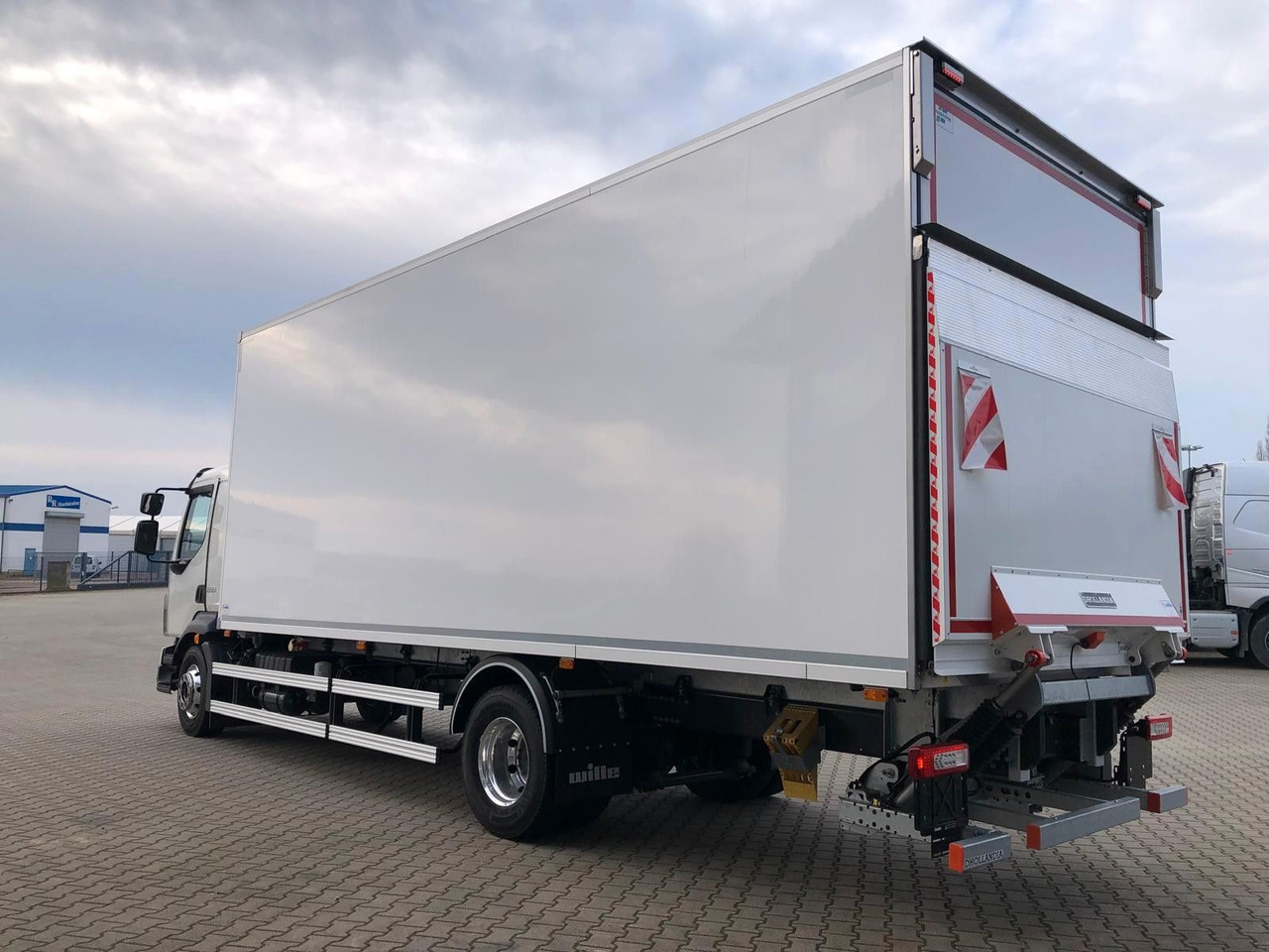 Volvo FL16.280 VollLuft*LBW *Carrier Supra850*a.Miete - Φορτηγό ψυγείο: φωτογραφία 3 Volvo FL16.280 VollLuft*LBW *Carrier Supra850*a.Miete - Φορτηγό ψυγείο: φωτογραφία 3