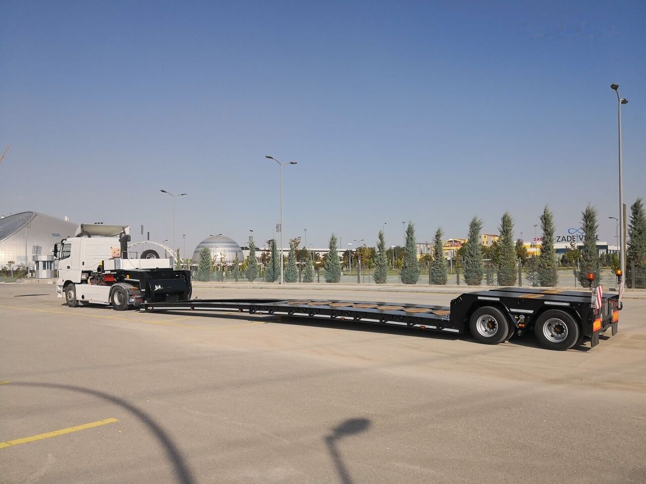 Özgül 2 AXLE LOW LOADER SEMI TRAILER - Επικαθήμενο με χαμηλό δάπεδο: φωτογραφία 3 Özgül 2 AXLE LOW LOADER SEMI TRAILER - Επικαθήμενο με χαμηλό δάπεδο: φωτογραφία 3