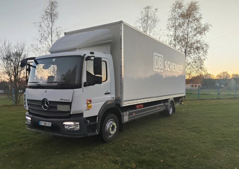 Mercedes-Benz Atego - Φορτηγό κόφα: φωτογραφία 2 Mercedes-Benz Atego - Φορτηγό κόφα: φωτογραφία 2