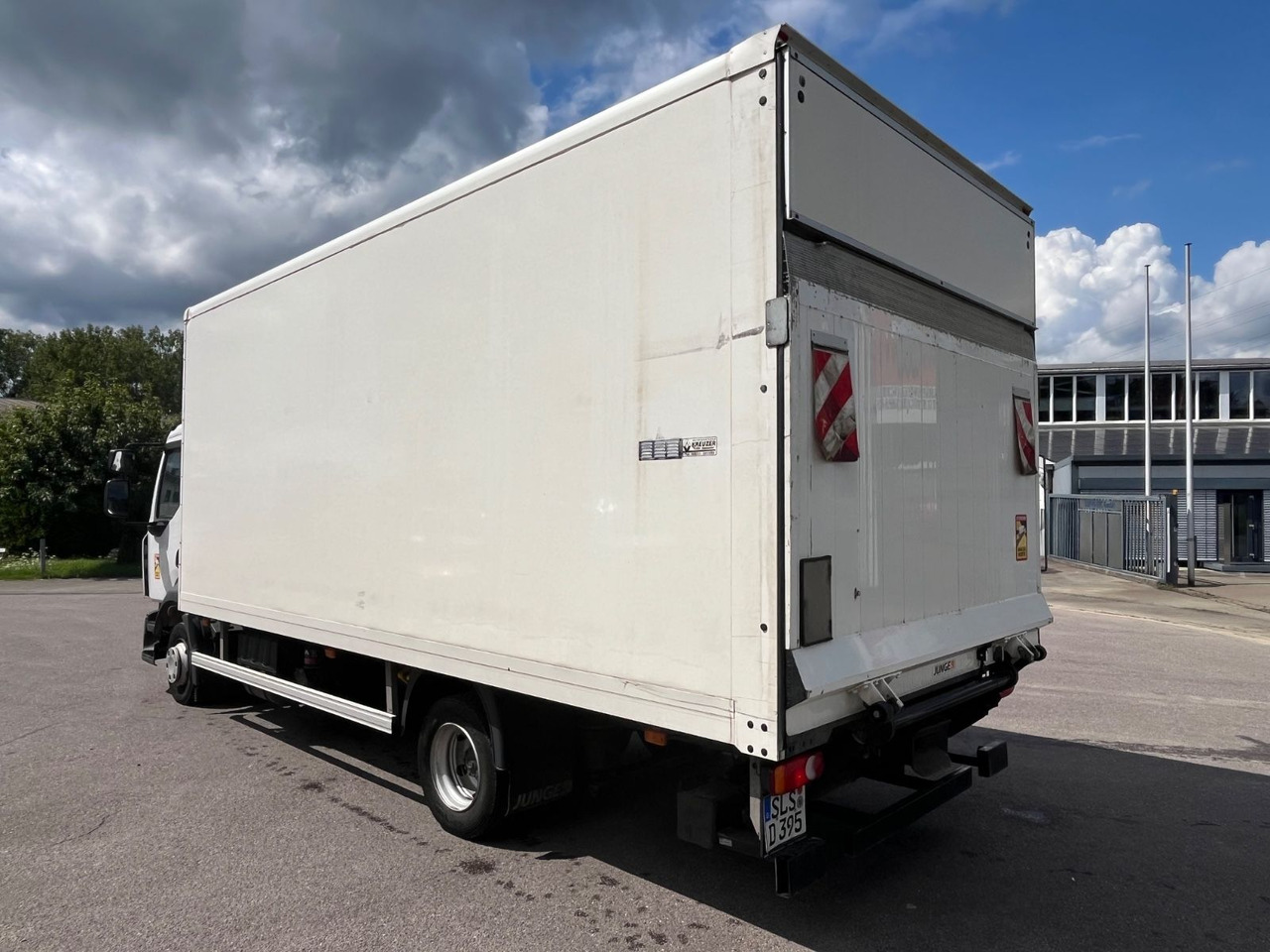 Επαγγελματικό αυτοκίνητο κόφα Renault D7.5 210 Kofferaufbau mit LBW: φωτογραφία 6