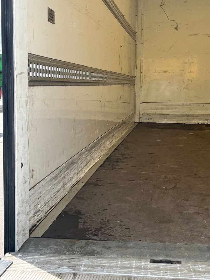 Επαγγελματικό αυτοκίνητο κόφα Renault D7.5 210 Kofferaufbau mit LBW: φωτογραφία 16